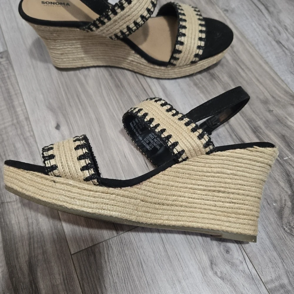 Sonoma Black and Tan Wedges Sz 9.5